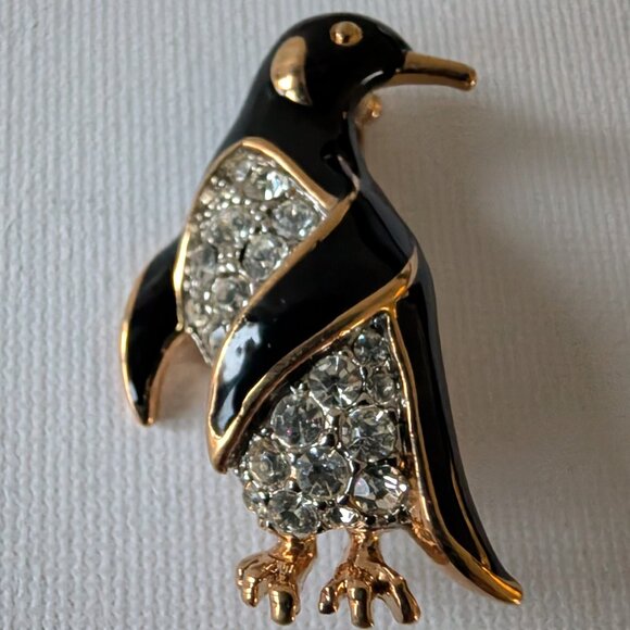 Vintage Rhinestone Penguin Brooch – Coro Style – Black & Gold - Picture 6 of 7